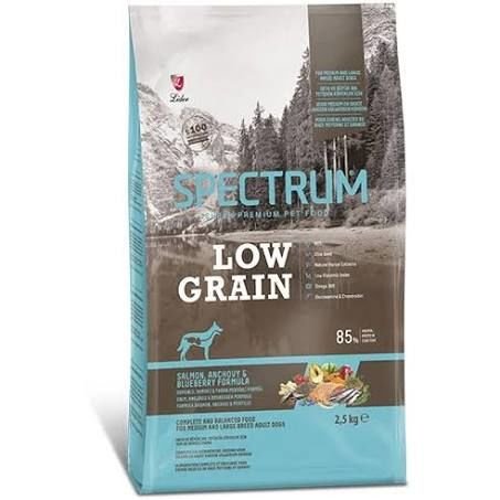 Spectrum Düşük Tahıllı Somonlu, Hamsili, Yaban Mersinli Orta ve Büyük Irk Yetişkin Köpek Maması 2.5kg